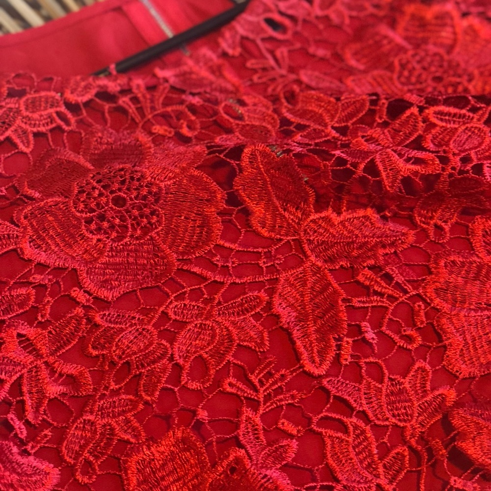 Red lace matching set - Picture 3 of 4